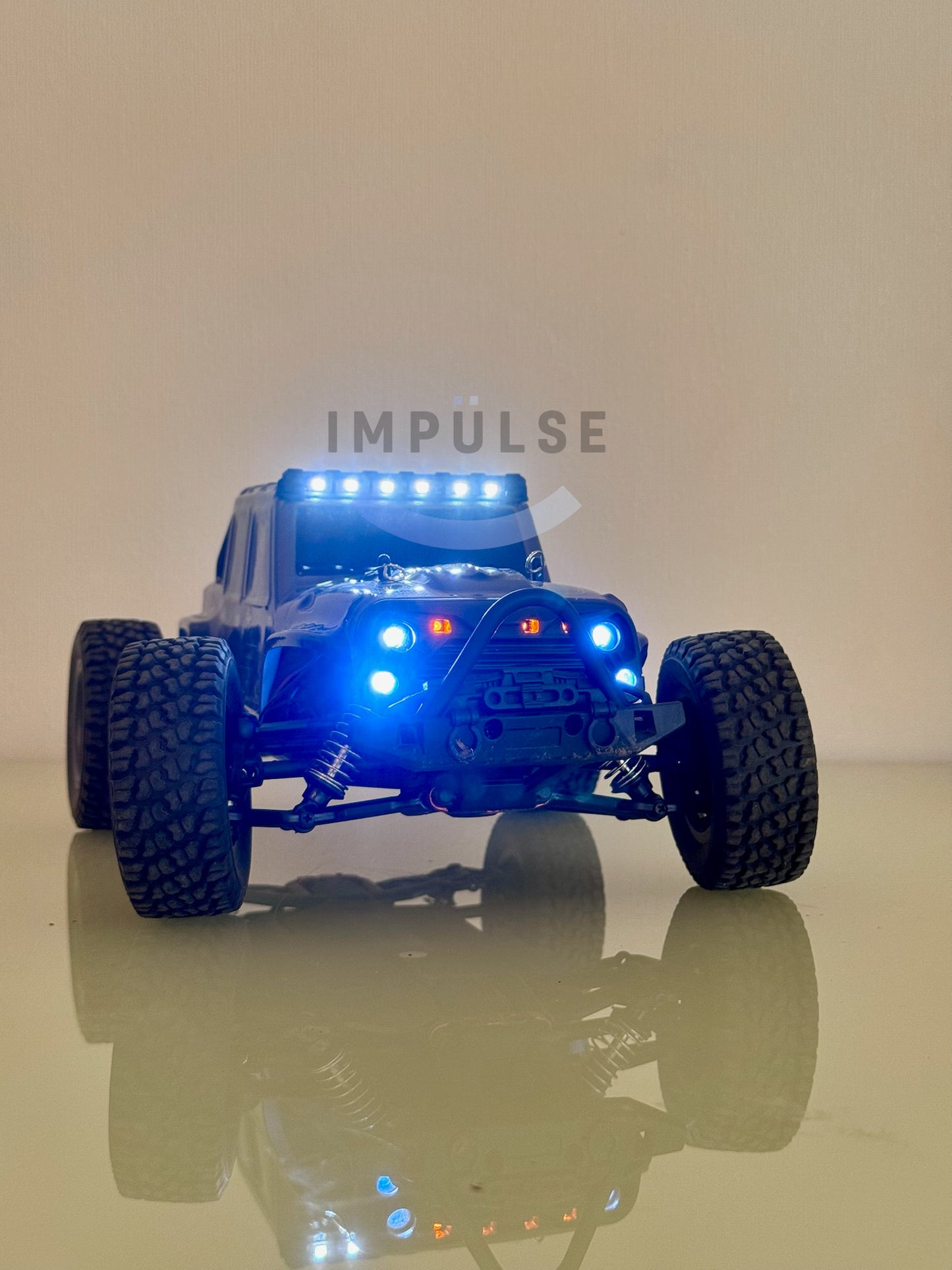 Auto RC Monster Truck 4x4 1/16 | Alta Velocidad 38 km/h | Juguete Todoterreno con Control Remoto y Batería Recargable